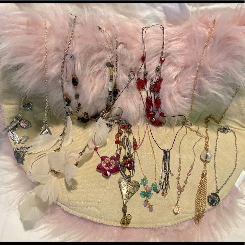 Lot of (11) Necklaces 